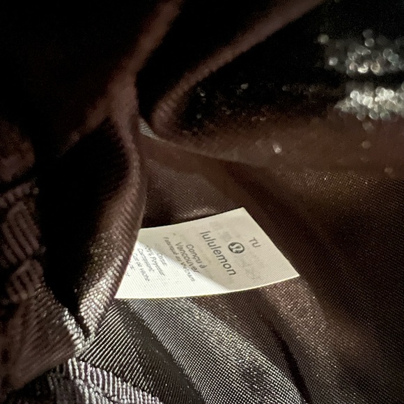 Lululeman Large Travel Clutch - Picture 5 of 16